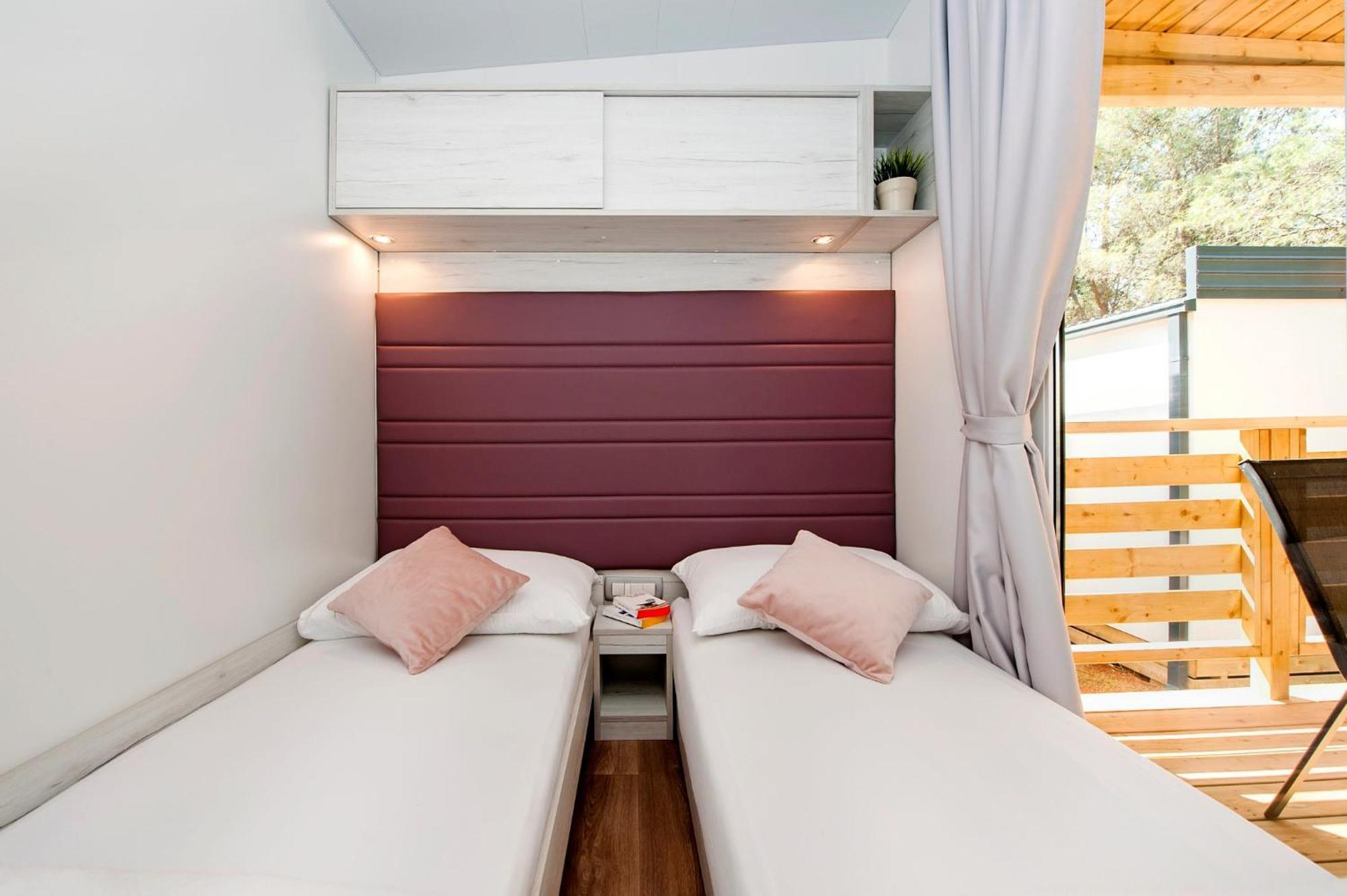 Eurocamp Mobile Homes At Campsite Puntica Funtana Ngoại thất bức ảnh
