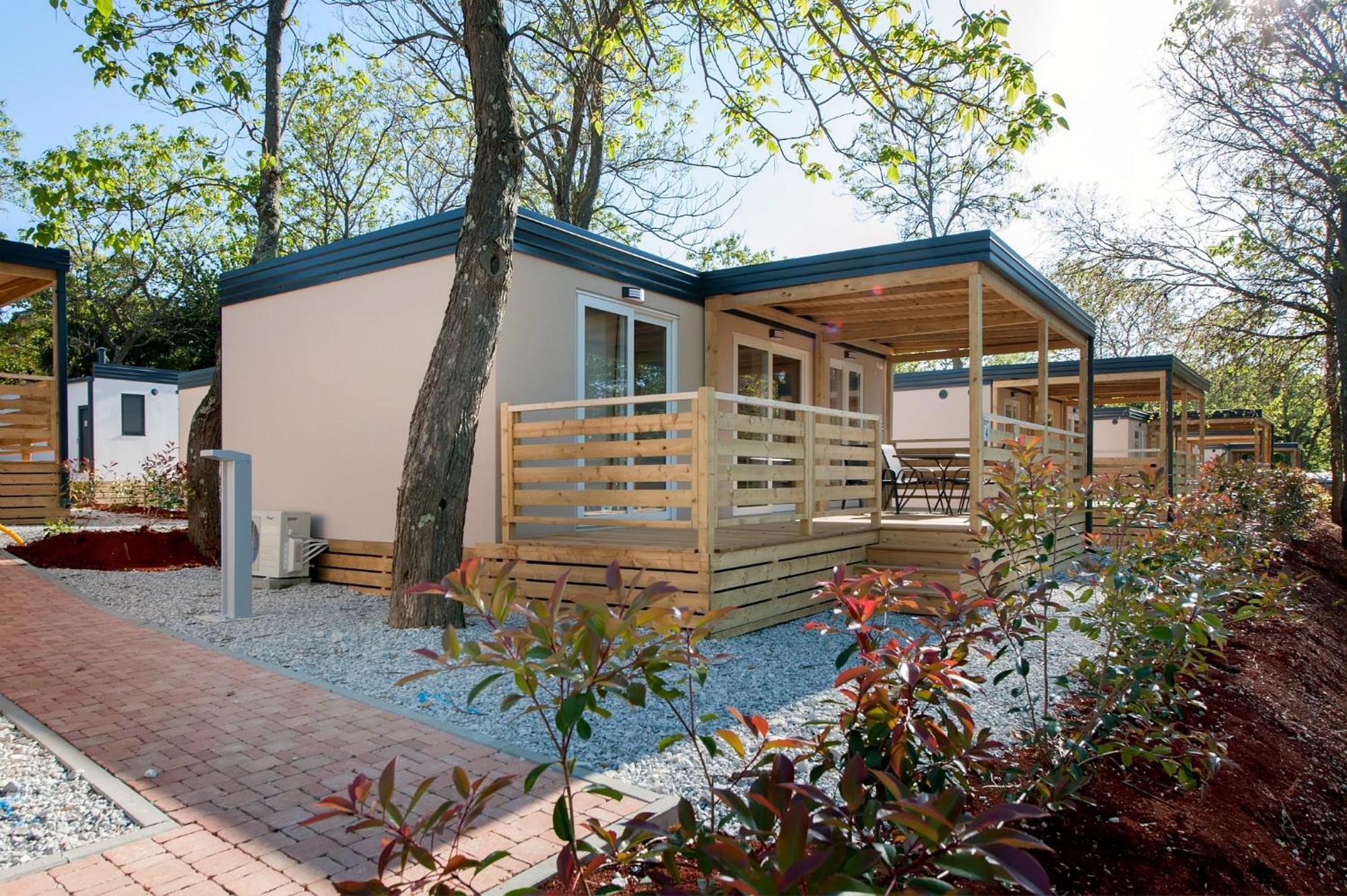 Eurocamp Mobile Homes At Campsite Puntica Funtana Ngoại thất bức ảnh